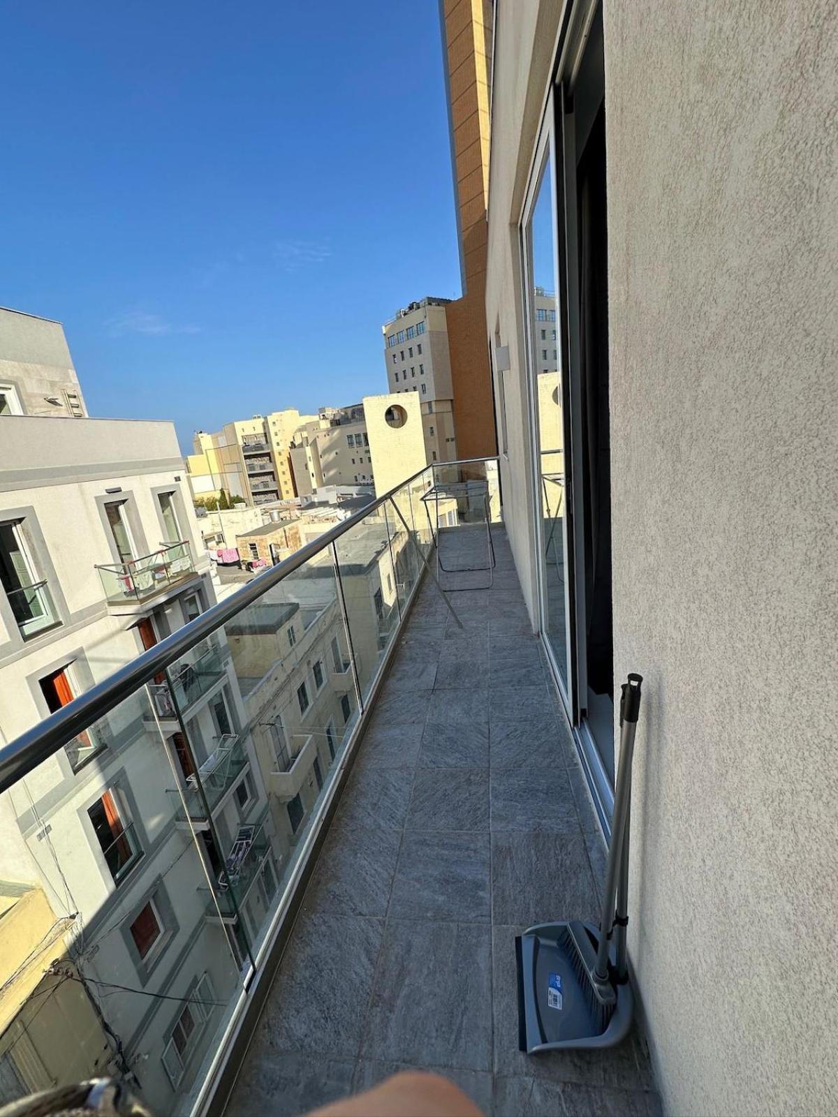 Paceville - 5a - Seaview 2br, Chill Vibes Spot *